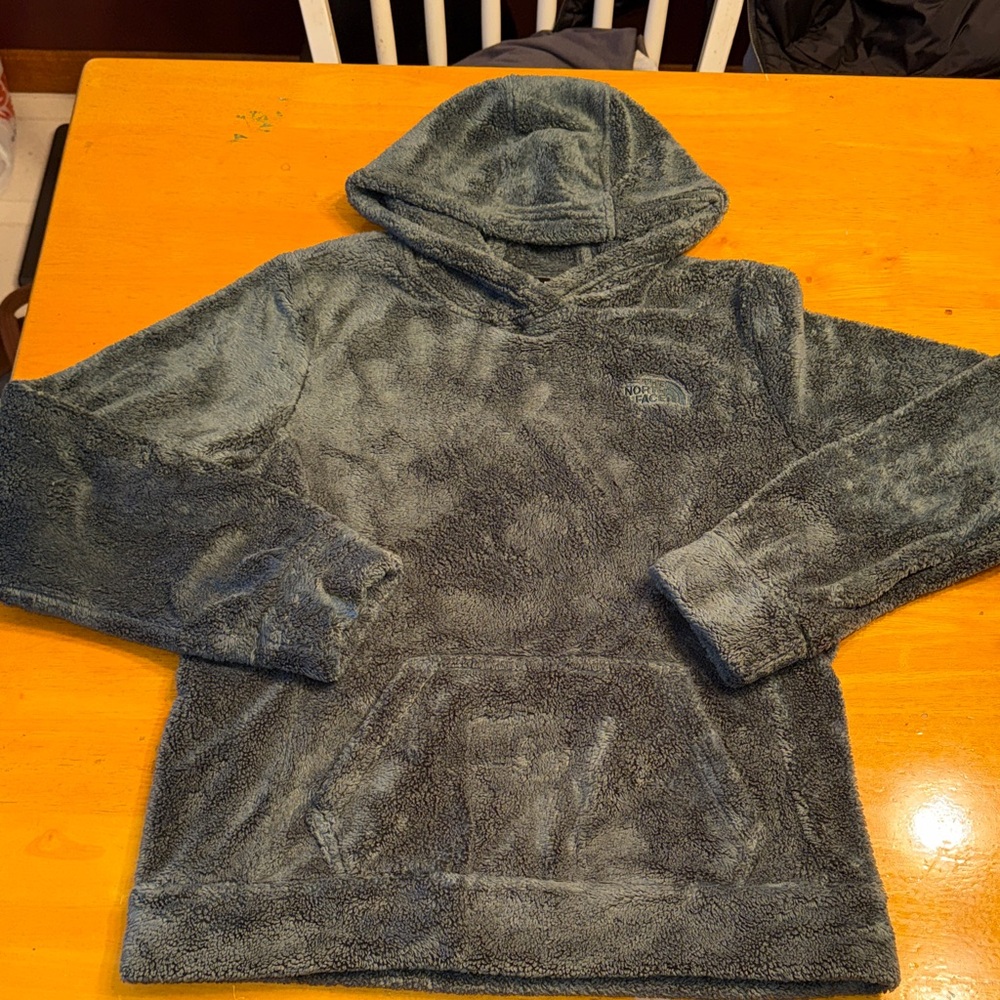 Women’s The North Face fleece pullover with front pocket. Size Small